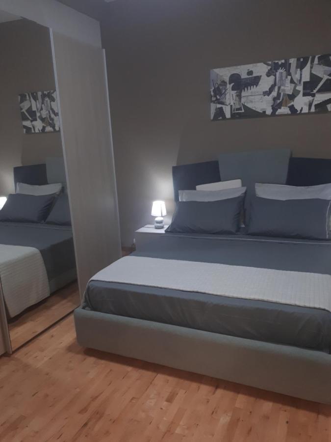 Central House Apartman Caserta Kültér fotó